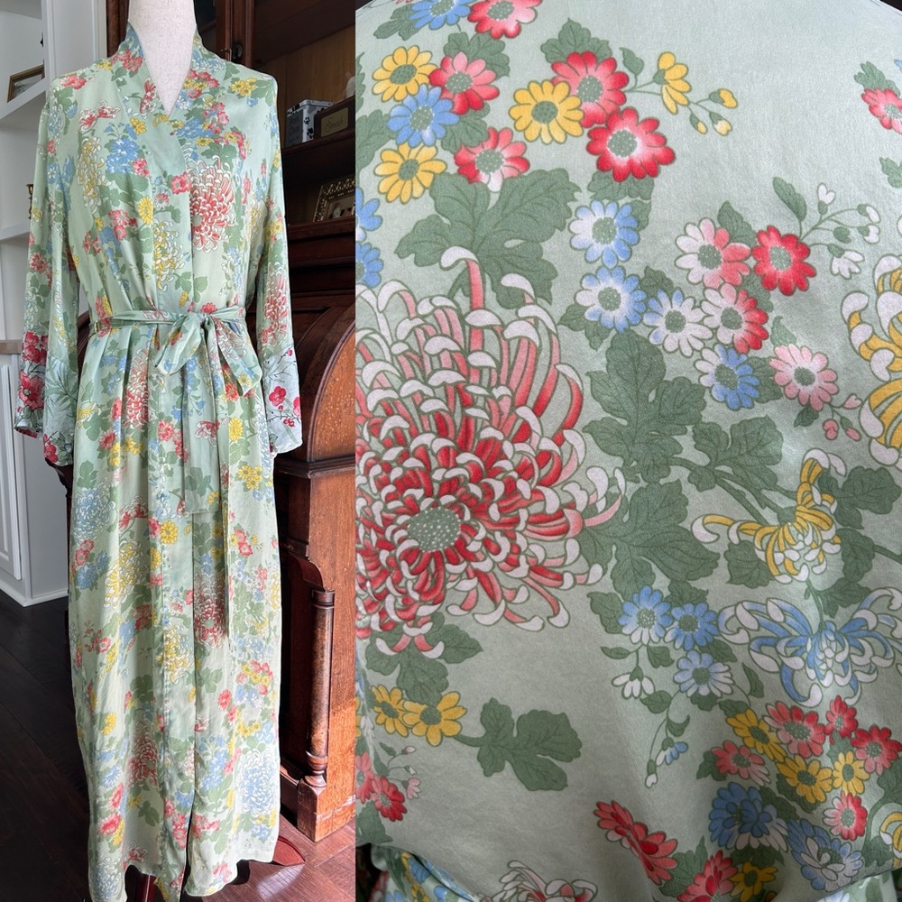 Asian inspired 100% silk floral robe